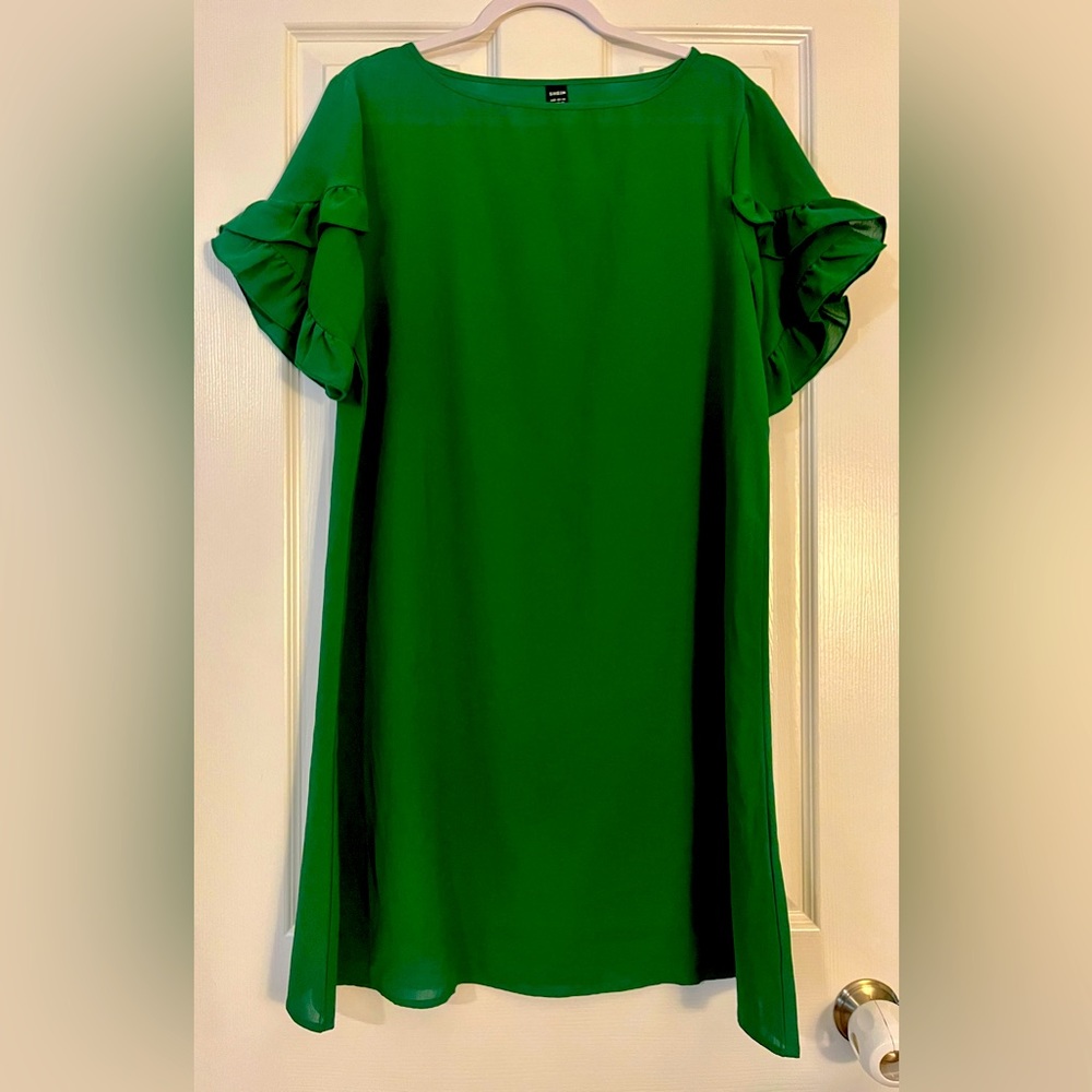 Green ruffle trimmed tunic dress